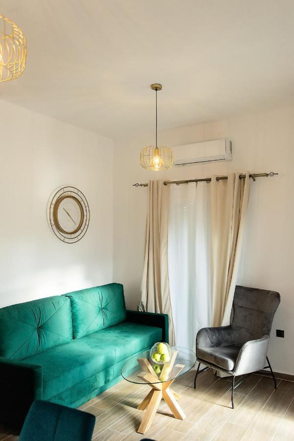 Deluxe Town Hall Square Flat In Historical Center 2 Corfu  외부 사진